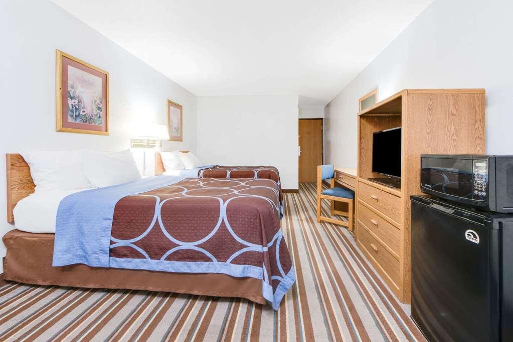 Hotel Super 8 By Wyndham Burlington Habitación foto